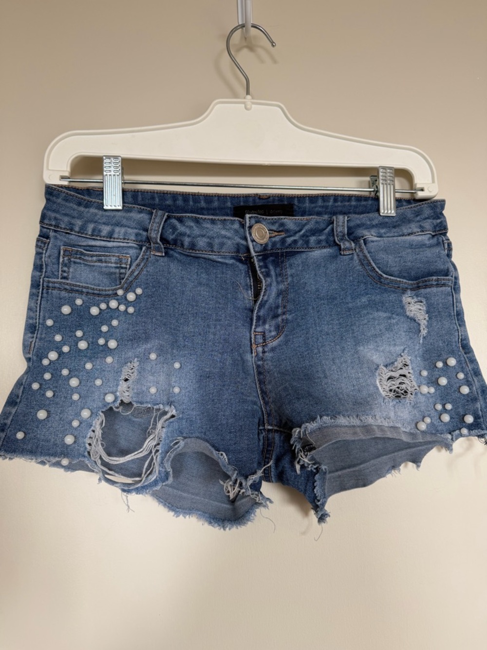 Bluenotes Pearl Stud Distressed Denim Shorts Size 29